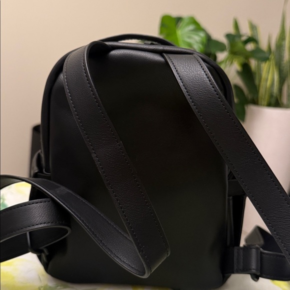lululemon duffle bag men Vintage Multi-Pocket – Rokit Victoria Secret Black Exotic Color:Black Cherry soldout:petal Exterior Water Bottle Pocket